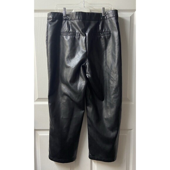 Bagatelle Collection Black Wide Leg Cropped Vegan Leather Pants L - Picture 3 of 7
